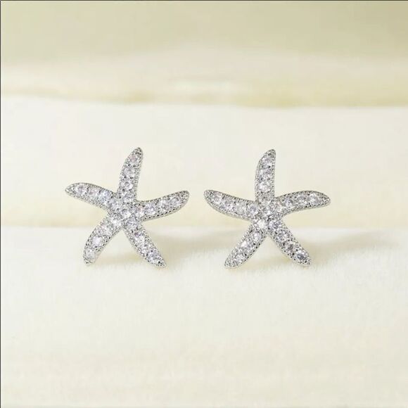 The Starfish Is Born sparkly  925 silver stud earrings - Picture 4 of 12
